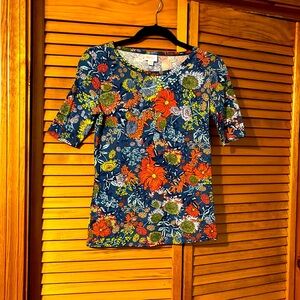 🔥 Lularoe floral 3/4 top